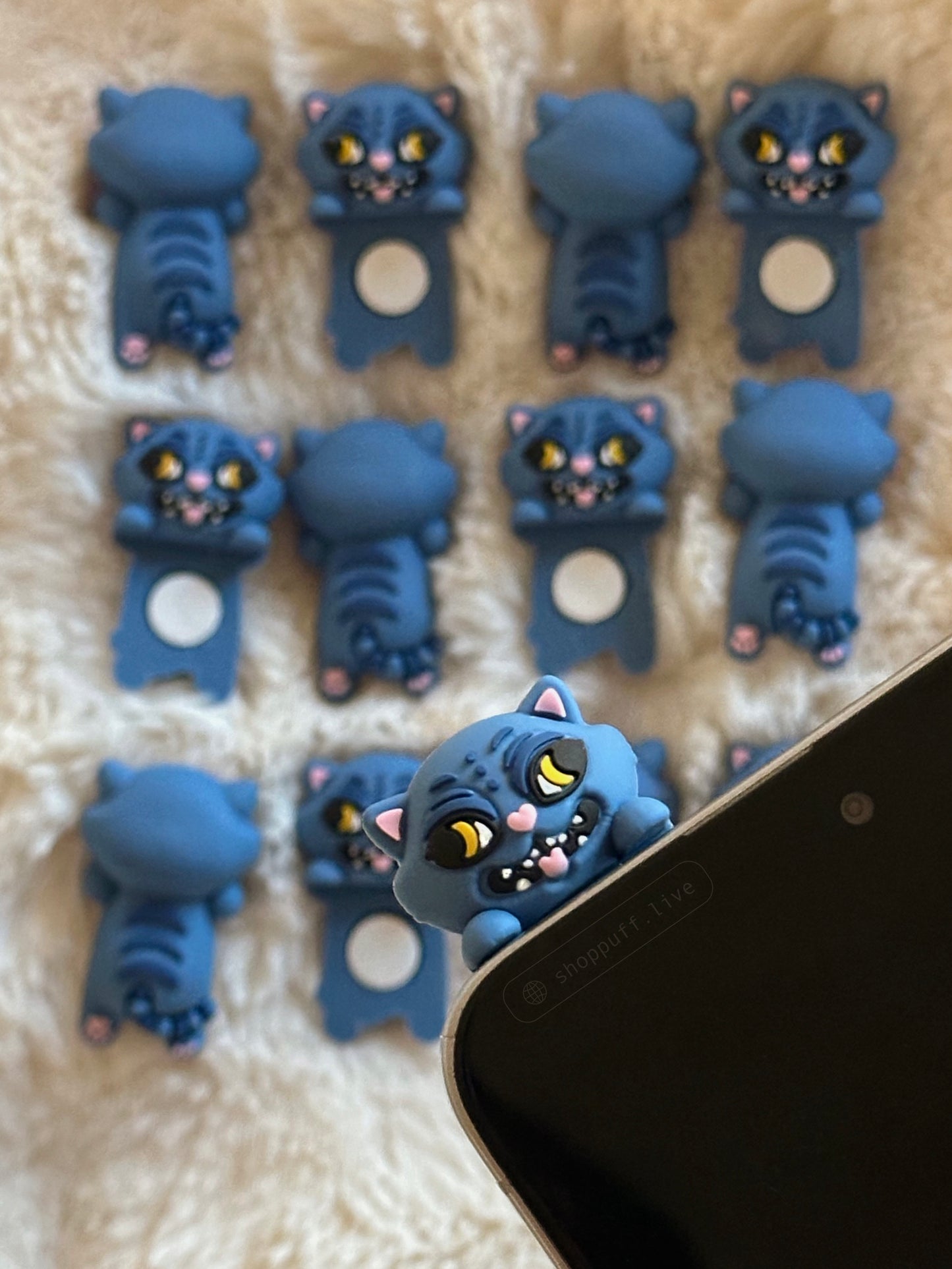 Blue Tiger Peeker